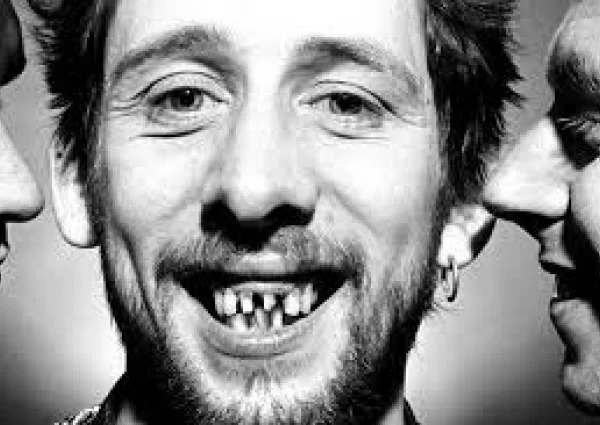 shane macgowan the pogues
