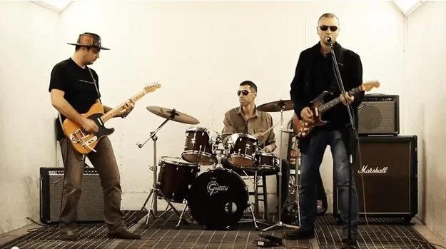 Blues rezervata spakovao “Naftne platforme”