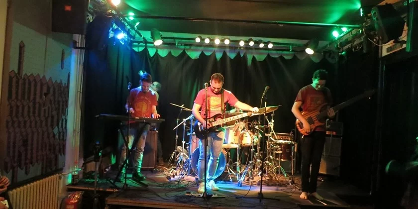 Novi album fantastičnog benda Rain Delay – This Time Next Year