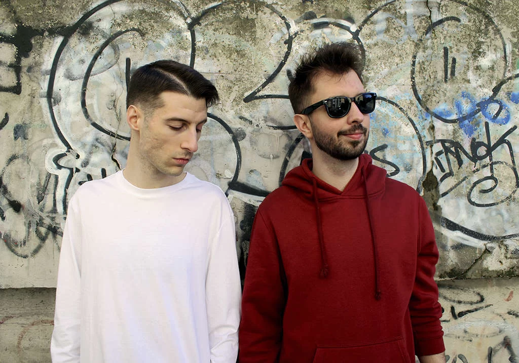 See It My Way objavili treći singl pod nazivom “Showdown”